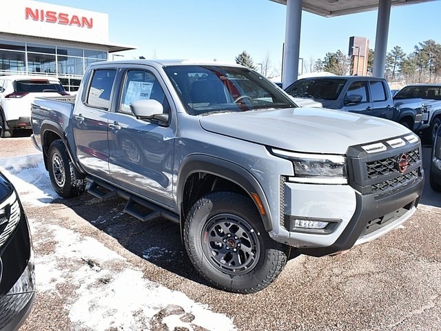 2026 Nissan Frontier PRO-4X's photo