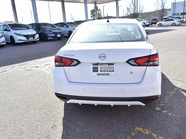 2025 Nissan Versa 1.6 S photo 4