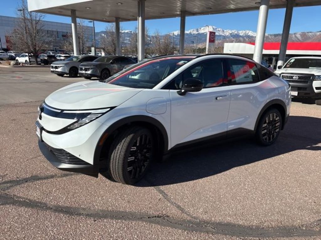 New 2026 Nissan LEAF PLATINUM+ SUV