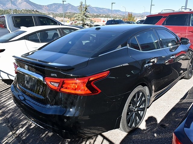 2017 Nissan Maxima SR photo 4