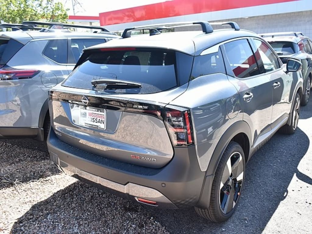 New 2026 Nissan Kicks SR SUV