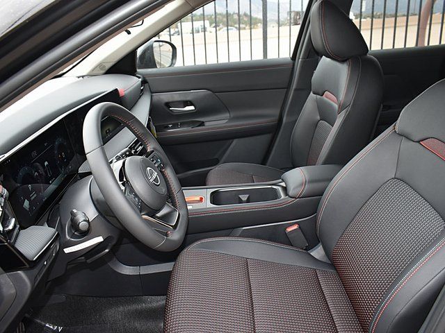 2026 Nissan KICKS SR AWD - Photo 9