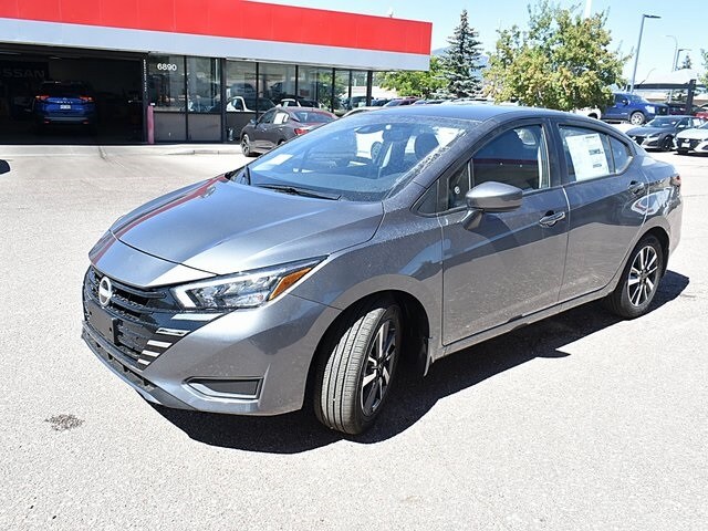 2025 Nissan Versa 1.6 SV photo 3