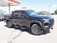 2025 Nissan Frontier PRO-4X Truck Crew Cab