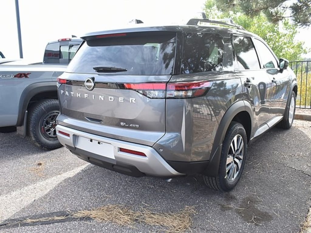 New 2025 Nissan Pathfinder SL SUV