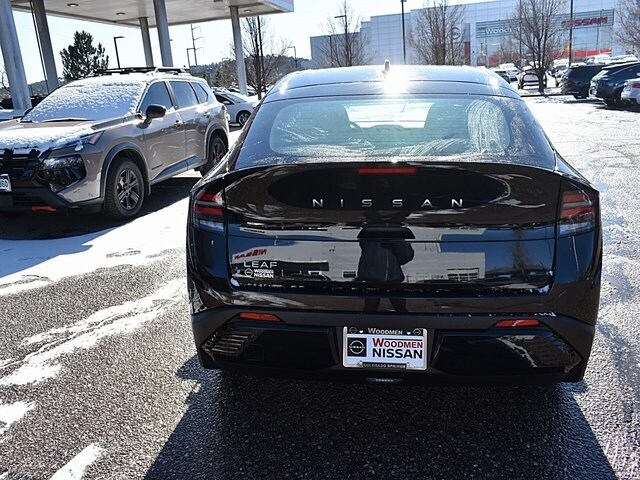 2025 Nissan Pathfinder SV photo 3