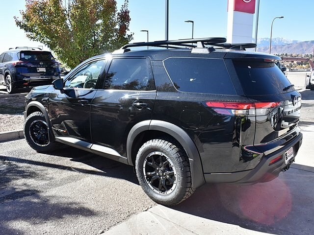 2025 Nissan Pathfinder Rock Creek photo 3