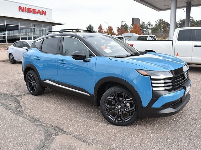 2026 Nissan KICKS SR AWD's photo