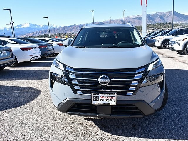 2026 Nissan Rogue SV photo 2