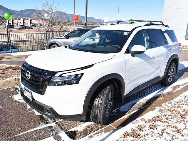 2026 Nissan Leaf S photo 3