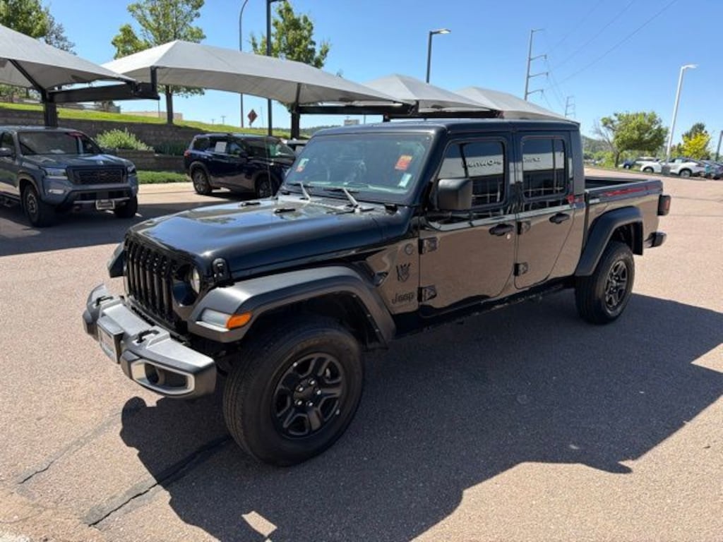 Used 2023 Jeep Gladiator Sport Truck Crew Cab