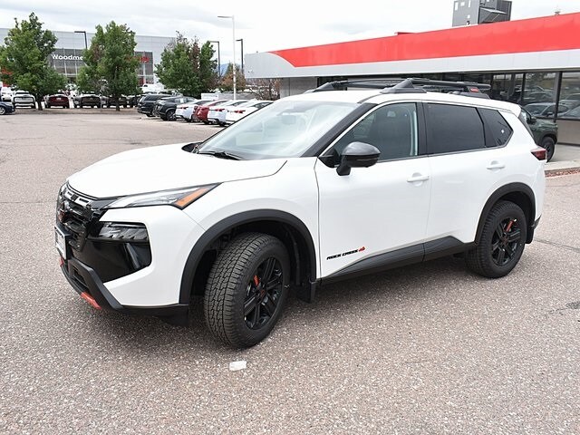 2026 Nissan Rogue SV photo 3