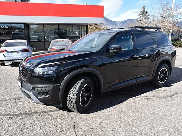 2025 Nissan Pathfinder Rock Creek photo 2