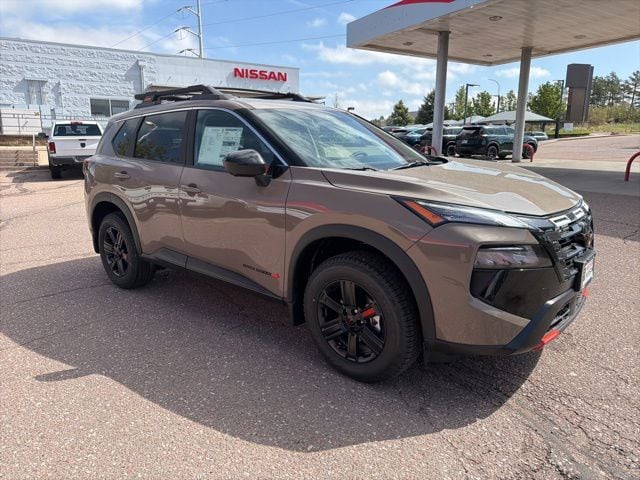 2026 Nissan Rogue Rock Creek AWD's photo