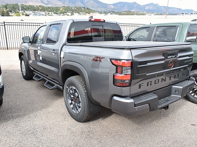 2026 Nissan Frontier PRO-4X photo 2
