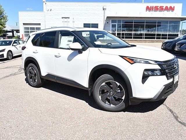 2026 Nissan Rogue SV's photo