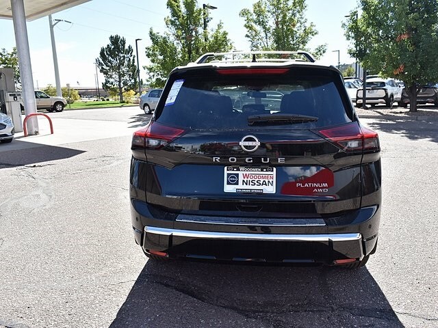 2026 Nissan Rogue Platinum photo 3