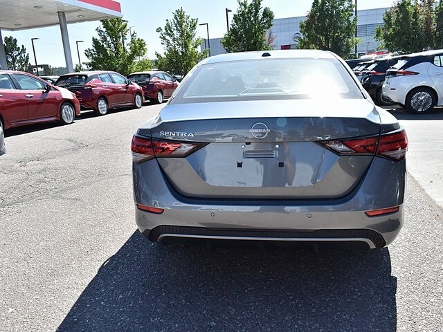 2025 Nissan Sentra SV photo 4