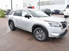 2025 Nissan Pathfinder S SUV