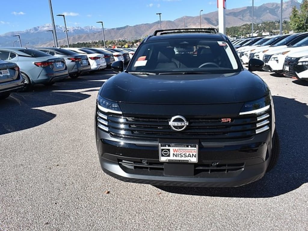 New 2026 Nissan Kicks SR SUV