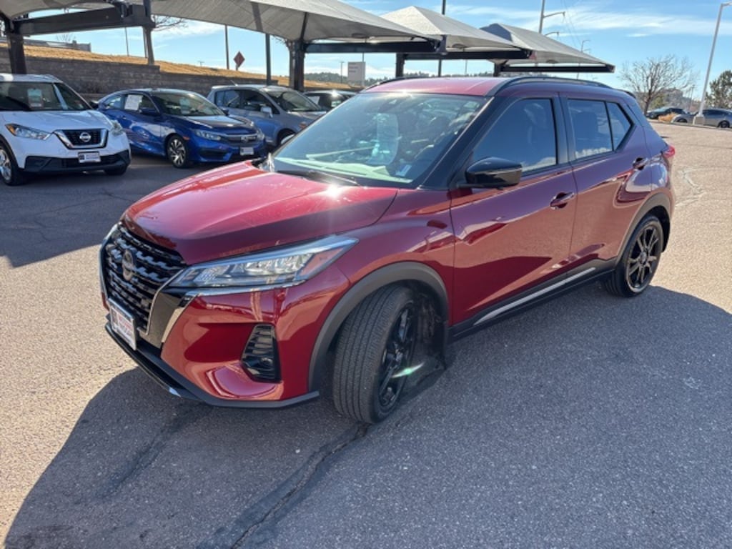 Used 2023 Nissan Kicks SR SUV