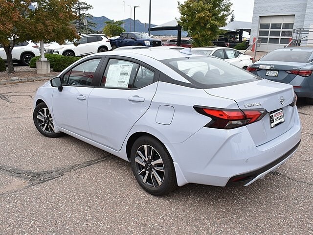 2025 Nissan Versa 1.6 SV photo 3