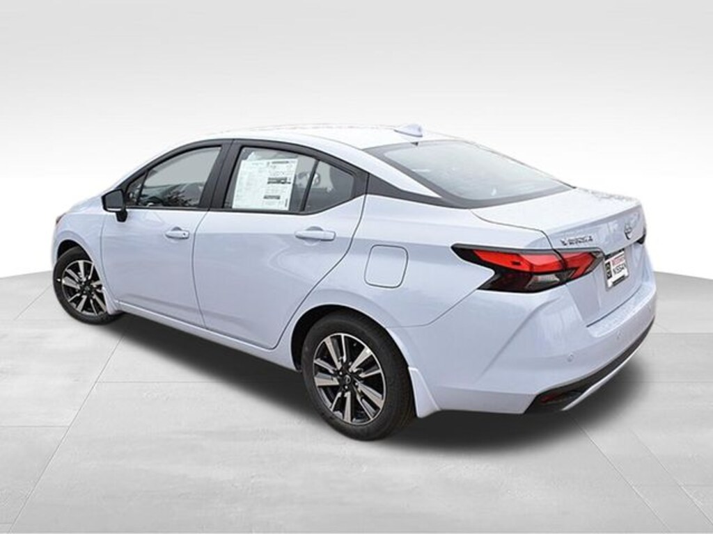 New 2025 Nissan Versa 1.6 SV Sedan