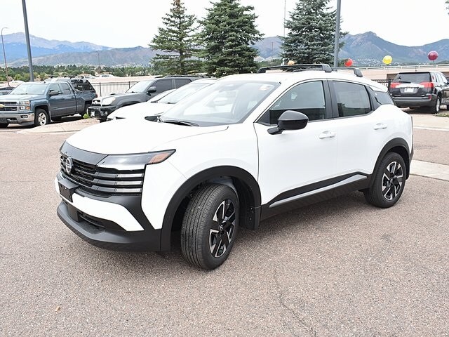 2026 Nissan Kicks SV photo 2