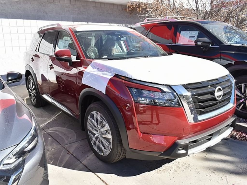 New 2025 Nissan Pathfinder Platinum SUV