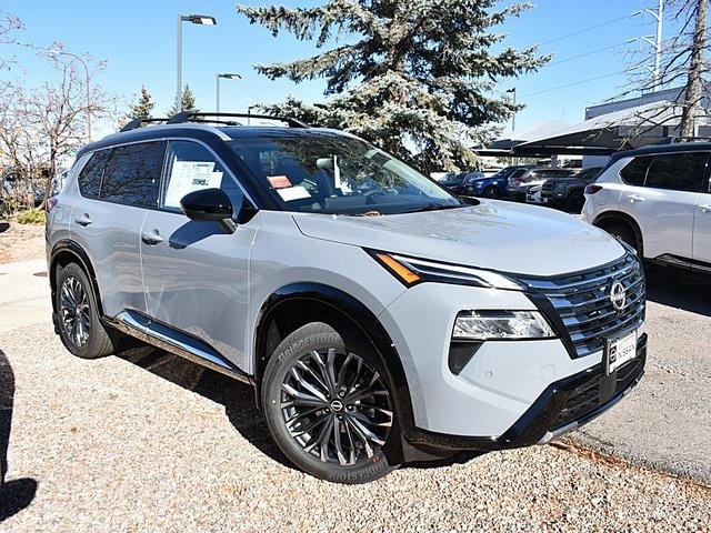 2026 Nissan Rogue Platinum's photo