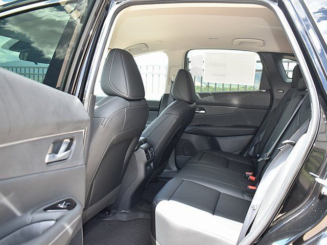 2025 Nissan Murano SV - Photo 8