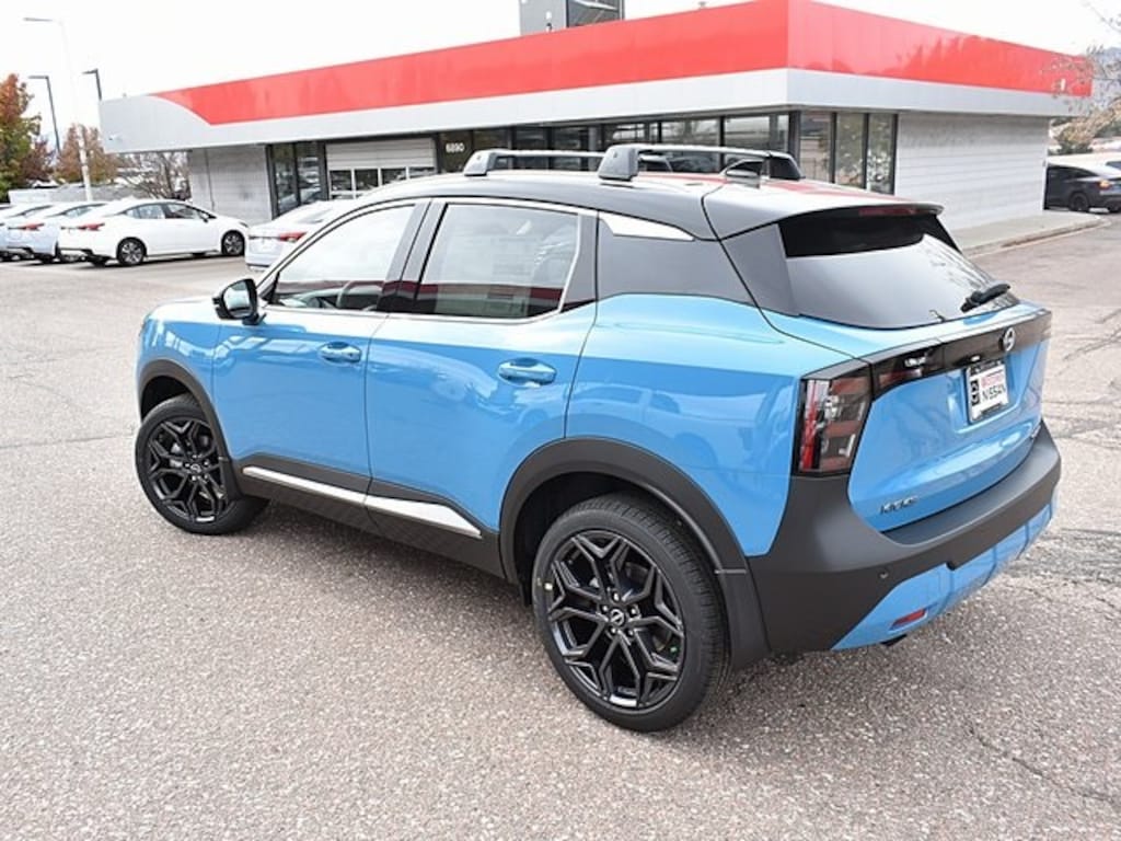 New 2026 Nissan Kicks SR SUV