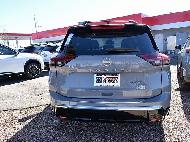 2026 Nissan Rogue Platinum photo 3