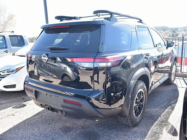 2025 Nissan Pathfinder Rock Creek photo 2