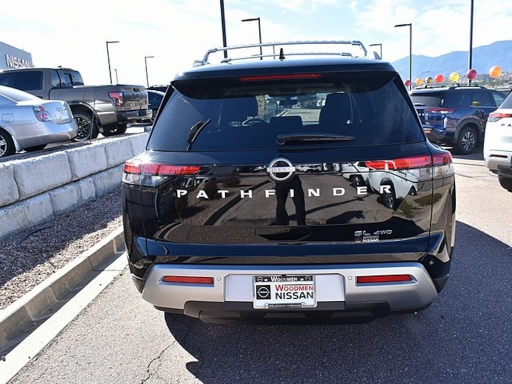 New 2025 Nissan Pathfinder SL SUV