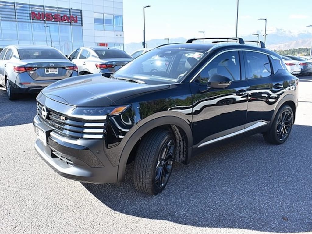 New 2026 Nissan Kicks SR SUV