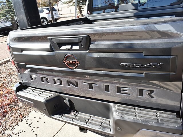 2026 Nissan Frontier PRO-4X photo 4