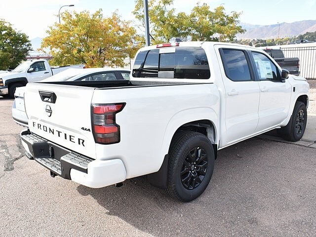 2026 Nissan Frontier SV photo 4