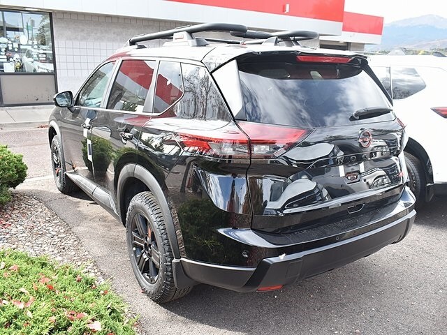 2026 Nissan Rogue SV photo 2