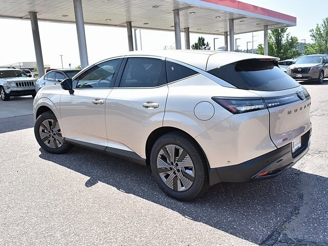 2025 Nissan Murano SL photo 4