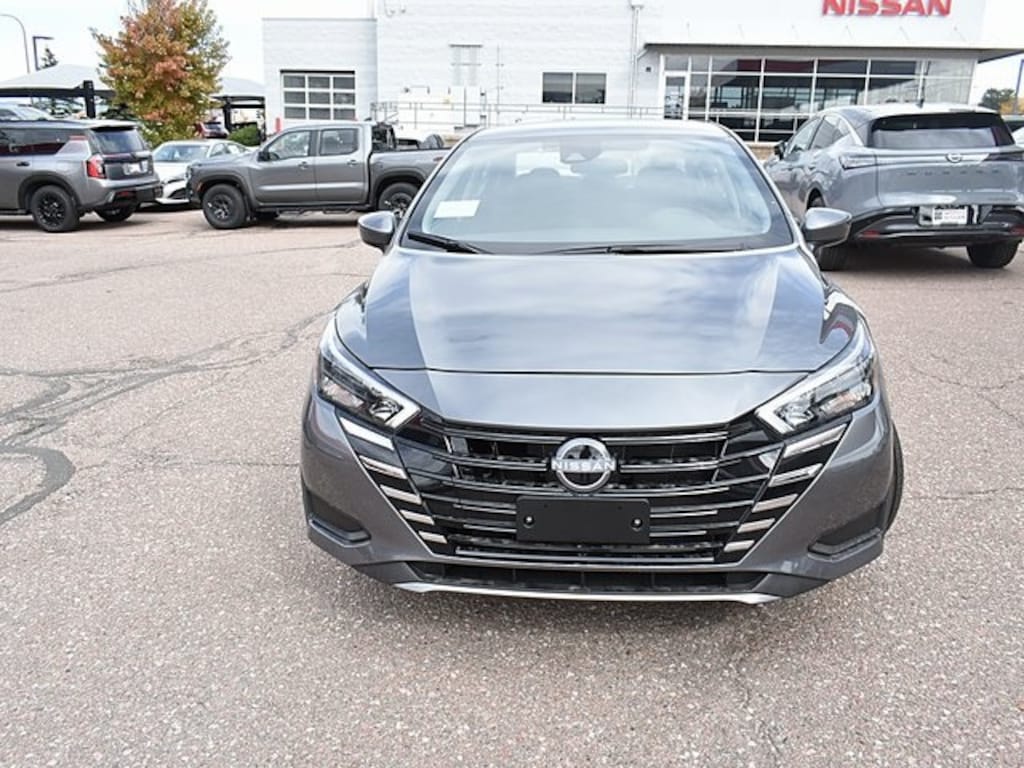 New 2025 Nissan Versa 1.6 SV Sedan