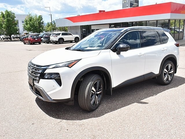 2025 Nissan Rogue SL photo 2