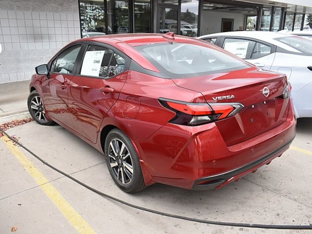 New 2025 Nissan Versa 1.6 SV Sedan