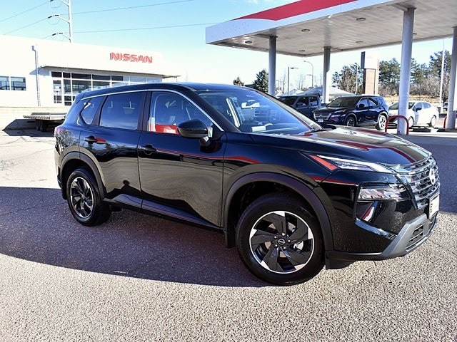 2026 Nissan Rogue SV's photo