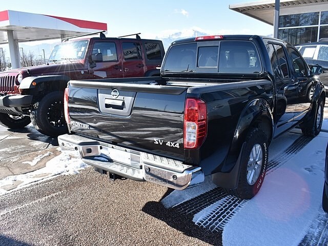 2017 Nissan Frontier SV photo 3