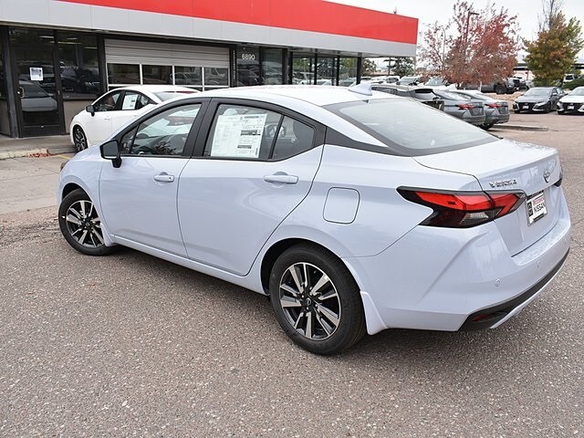 2025 Nissan Versa 1.6 SV photo 2