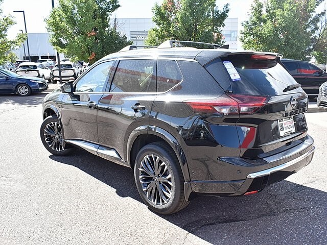 2026 Nissan Rogue Platinum photo 2