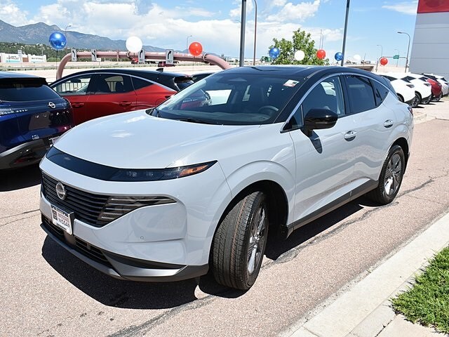 2025 Nissan Murano SL photo 2