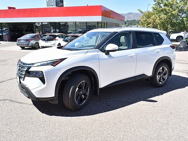 2026 Nissan Rogue SV photo 2