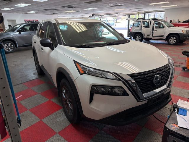 2021 Nissan Rogue S FWD's photo